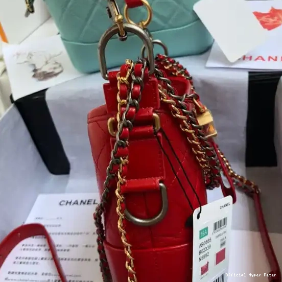 Hyper Peter BAG GABRIELLE CHANEL SMALL HOBO 0611